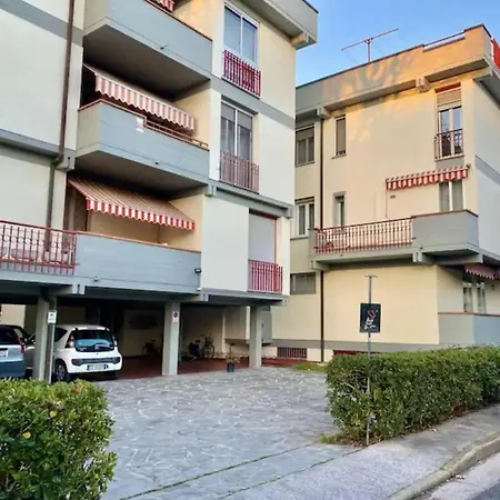 Apartament Pineta *
